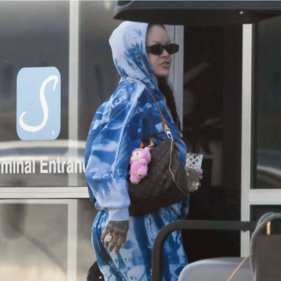 NIB BRAND NEW LABUBU MACARON - LYCHEE BERRY (PINK) - POPMART! - Picture 6 of 6